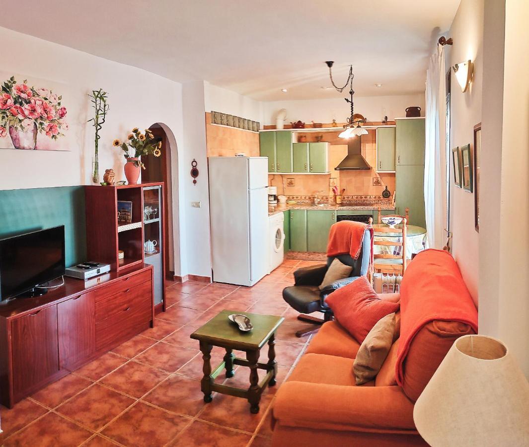 Apartamentos Maria Cómpeta Zewnętrze zdjęcie
